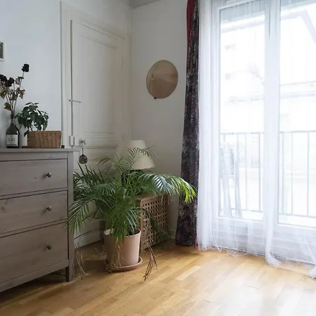 Apt 1-95657 Parigi
