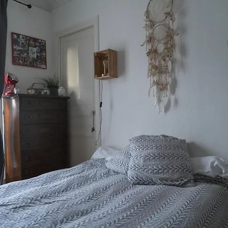 Apt 1-95657